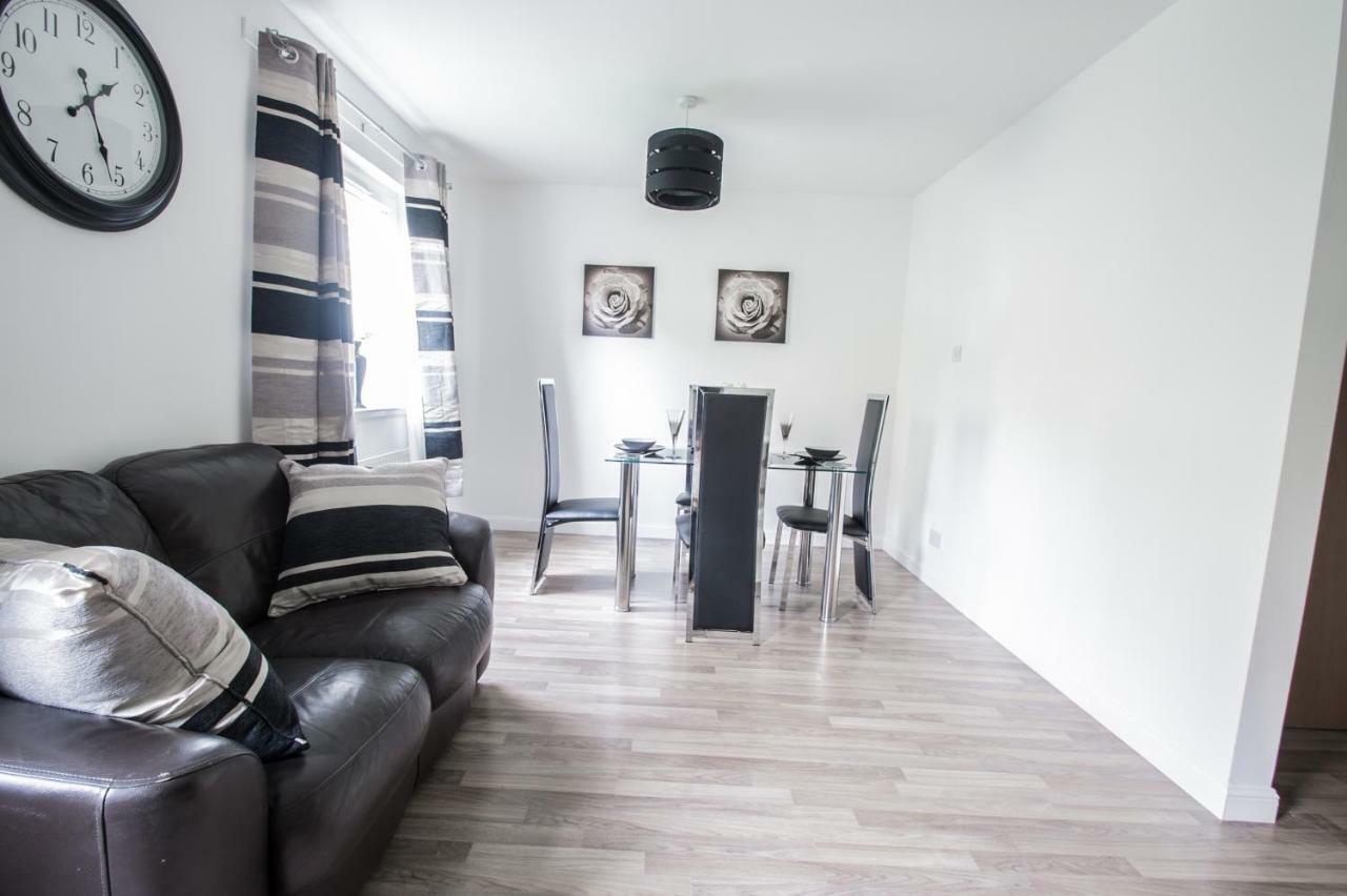 Orange Town House - Shaw Road, Only 6 Minutes To City Centre Aberdeen Exteriör bild