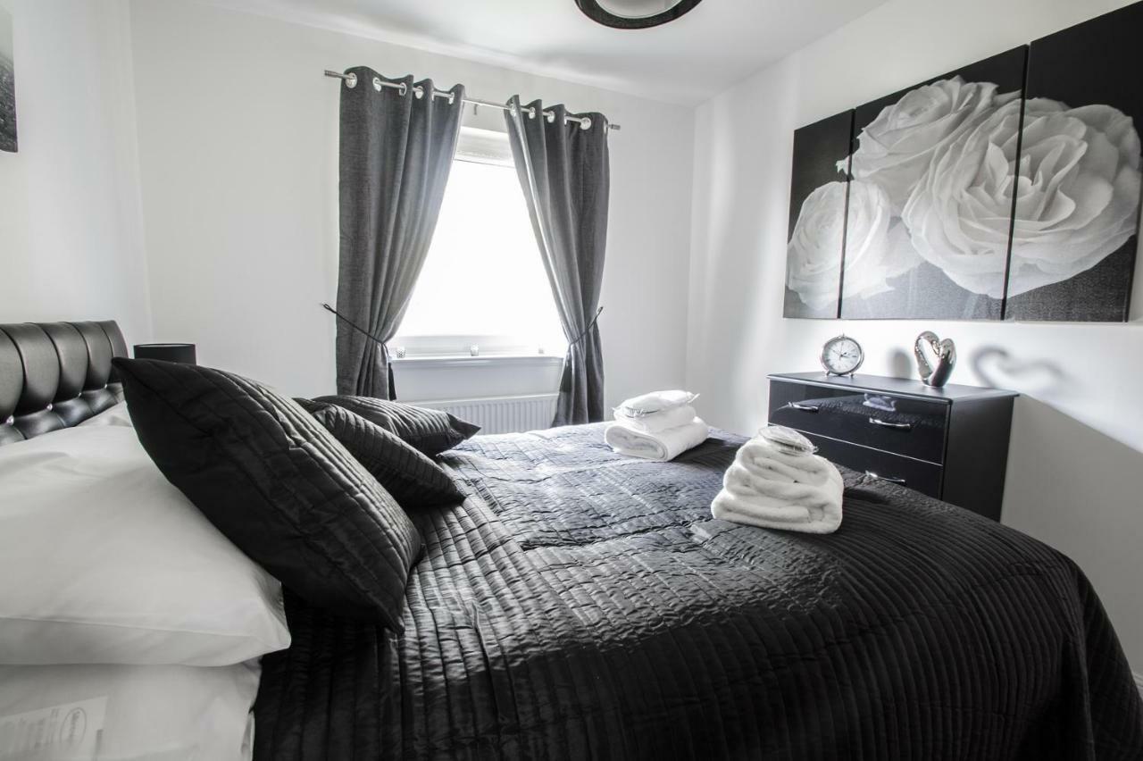 Orange Town House - Shaw Road, Only 6 Minutes To City Centre Aberdeen Exteriör bild