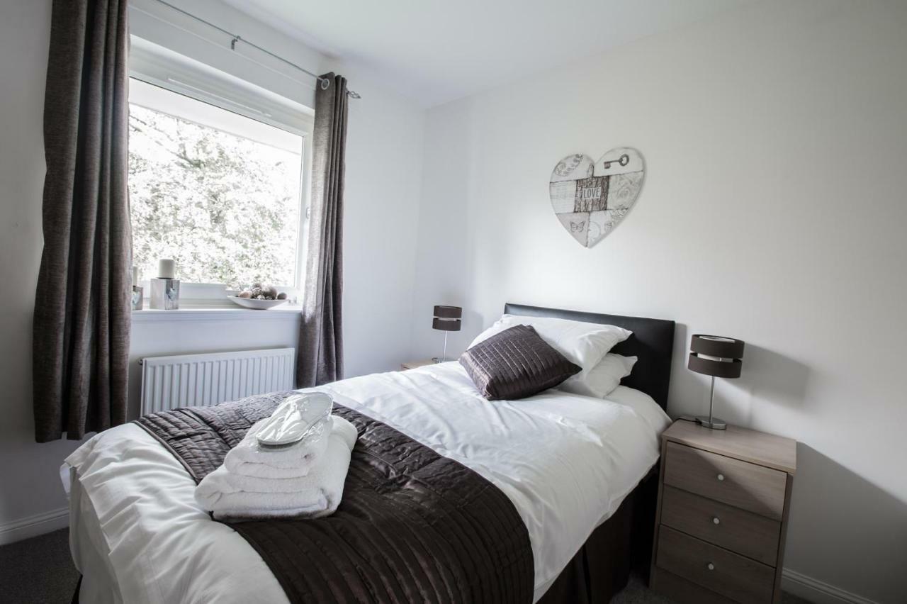 Orange Town House - Shaw Road, Only 6 Minutes To City Centre Aberdeen Exteriör bild